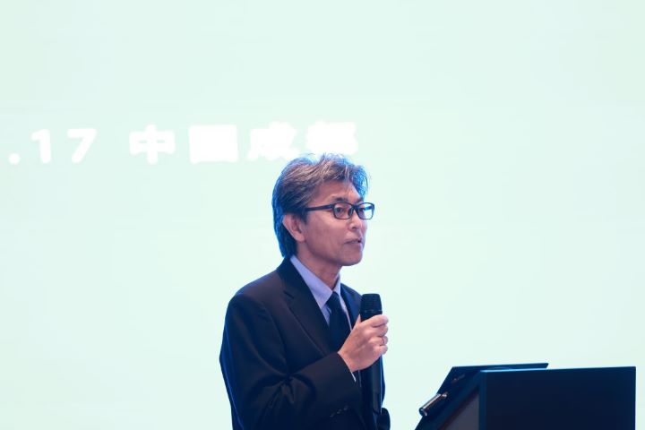 1733386858209451.jpg 0F7A9004(2).jpg